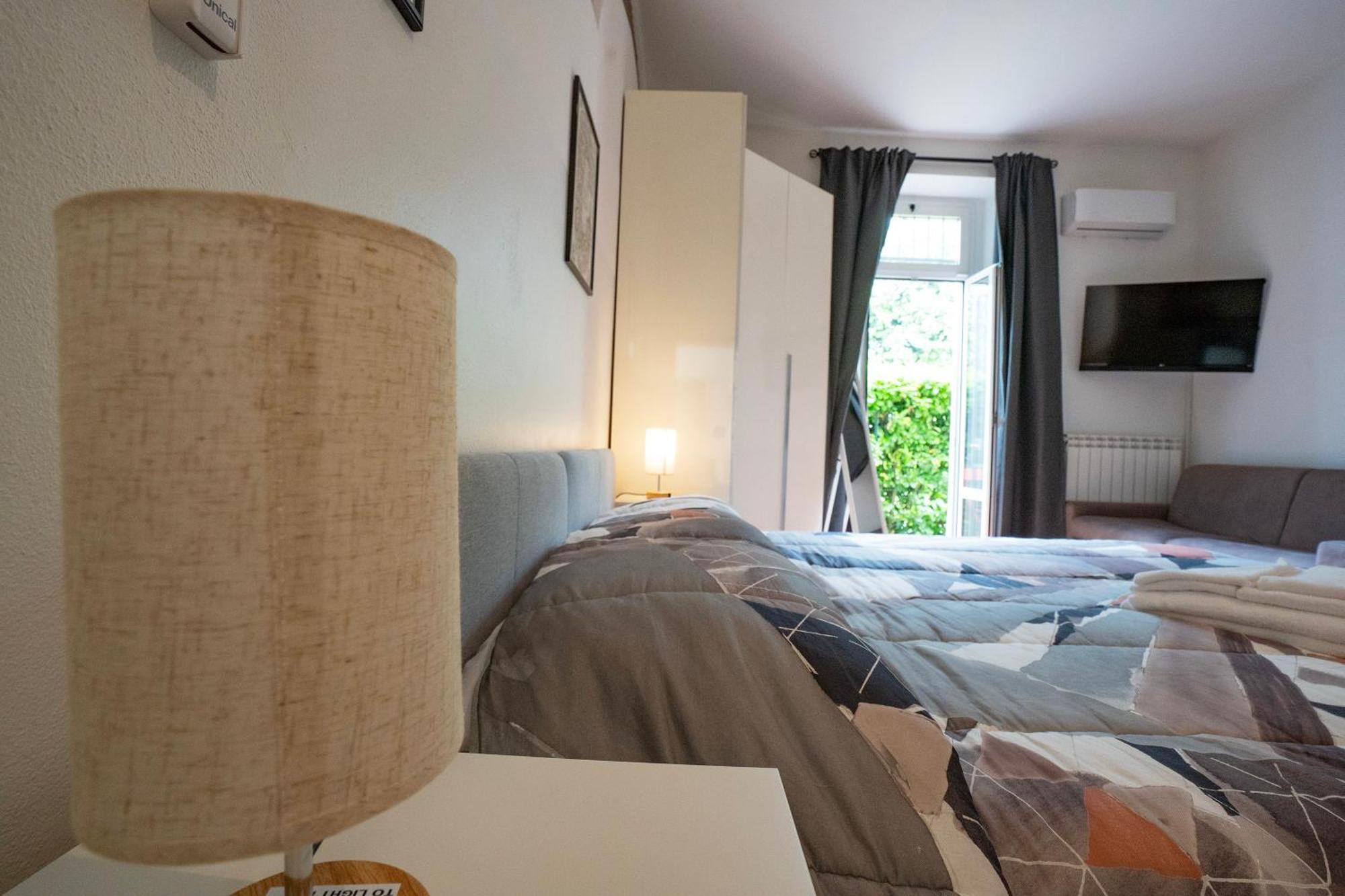 Dieghouse - Monolocale Con Cortile In Corte Lombarda Vicino Al Centro مونزا المظهر الخارجي الصورة
